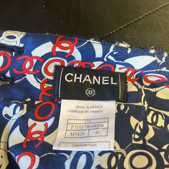 NAVY CHANEL SKIRT - Picture 4 of 4